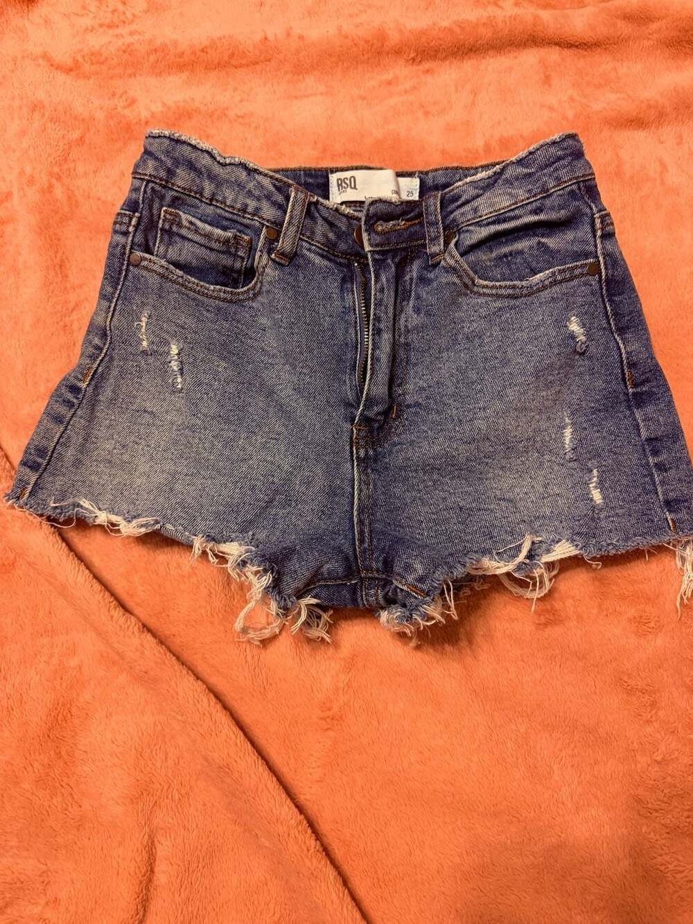 RSQ Curvy High Rise Distressed Denim Cut-Off Shorts Size 25